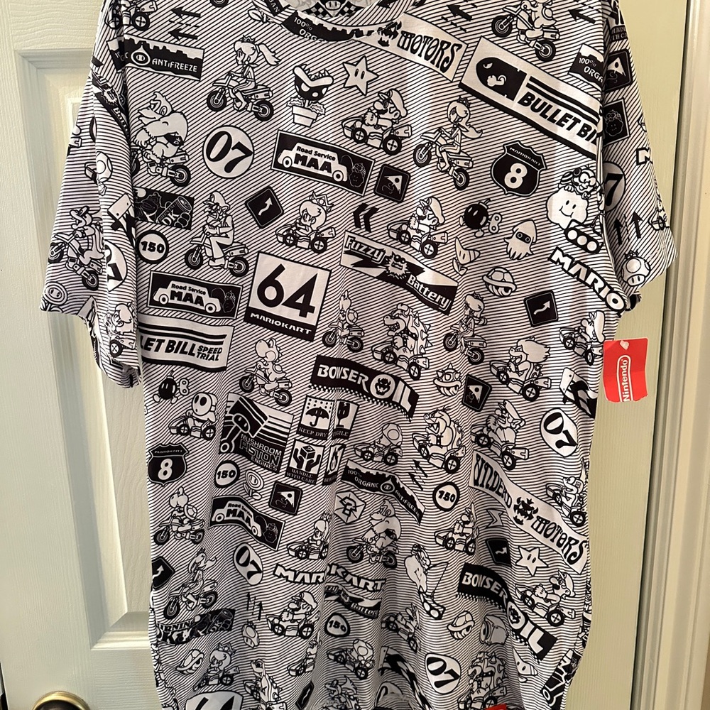 Nintendo Black and White Graphic Men's Shirt